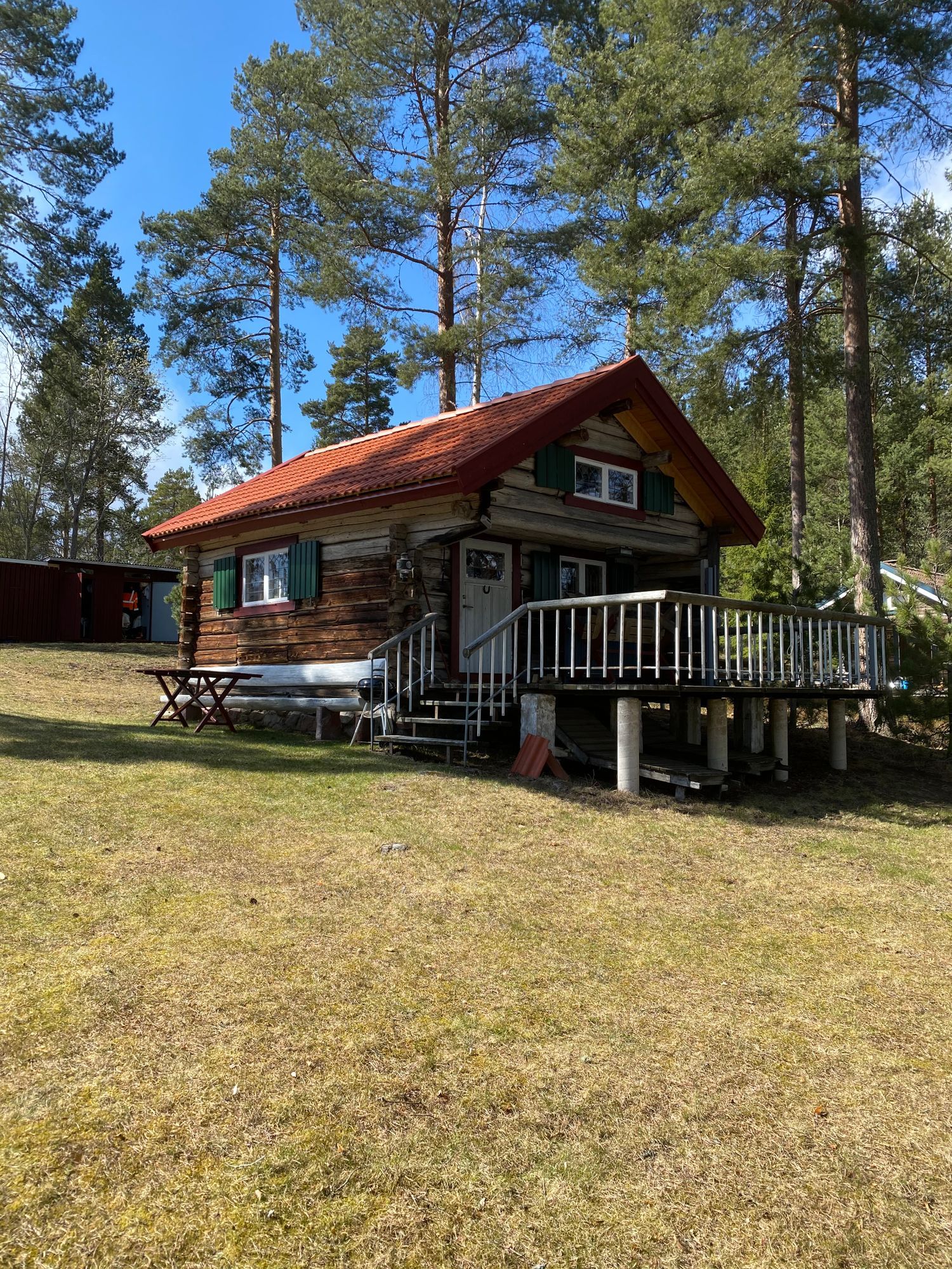 Stuga direkt vid Siljansstrand – bild 2 av 24