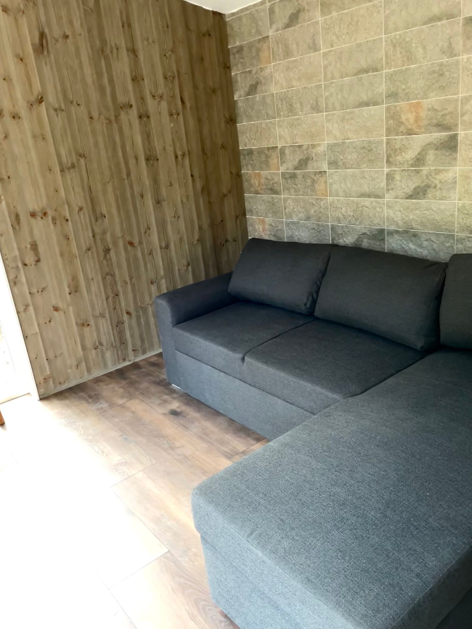 Stuga på Äspet med närhet till sandstrand – bild 5 av 19