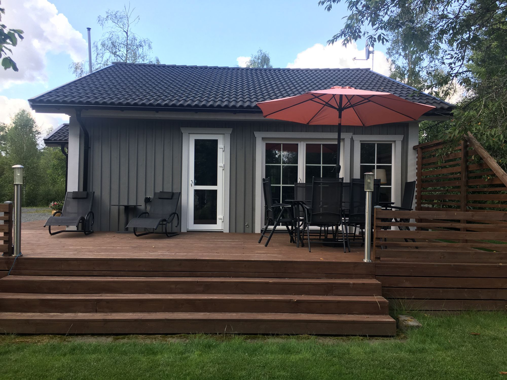 Underbar stuga vid sjö – bild 8 av 16