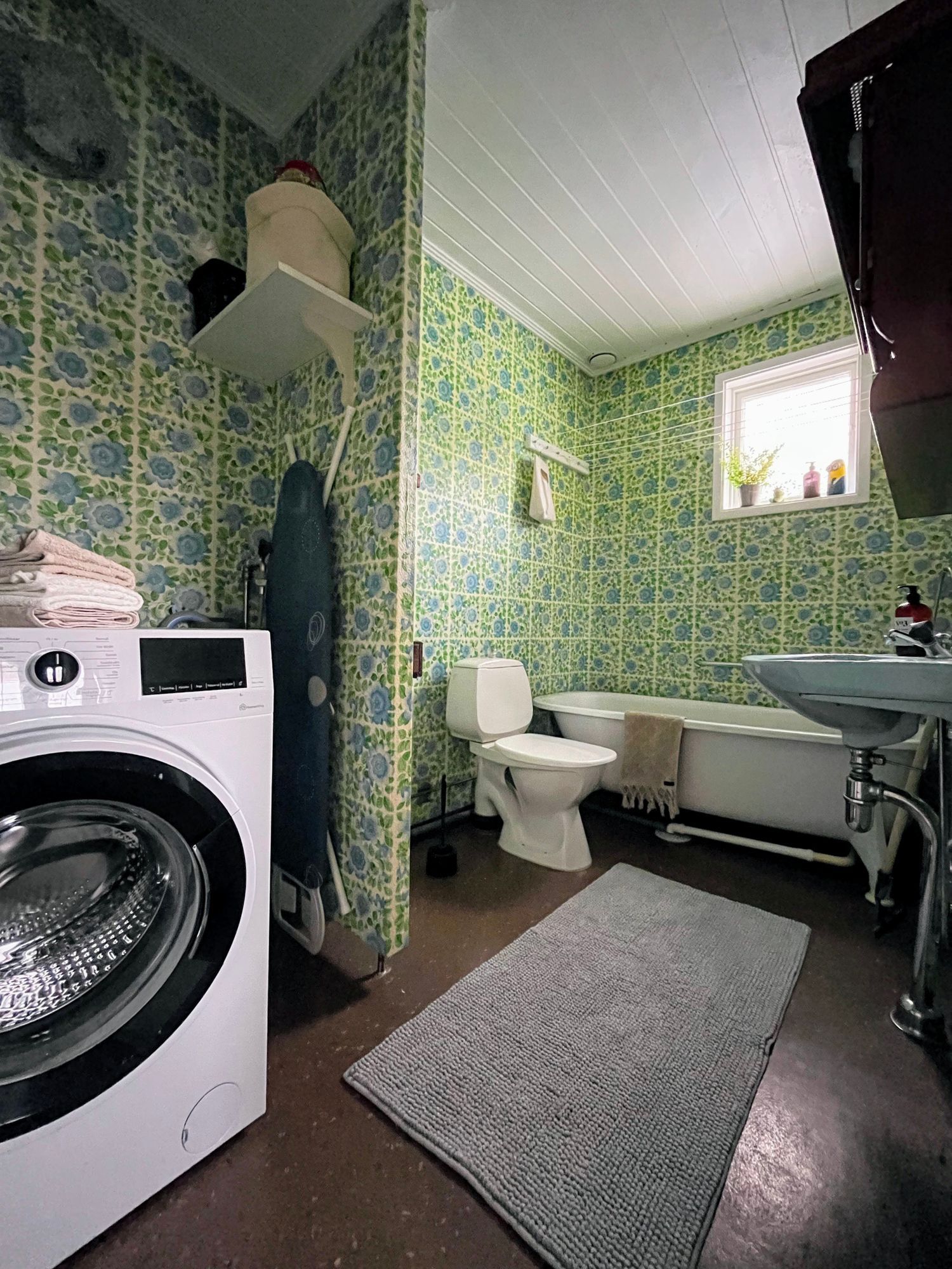 Familjevänligt hus med solig uteplats nära Ljusnan – bild 22 av 24
