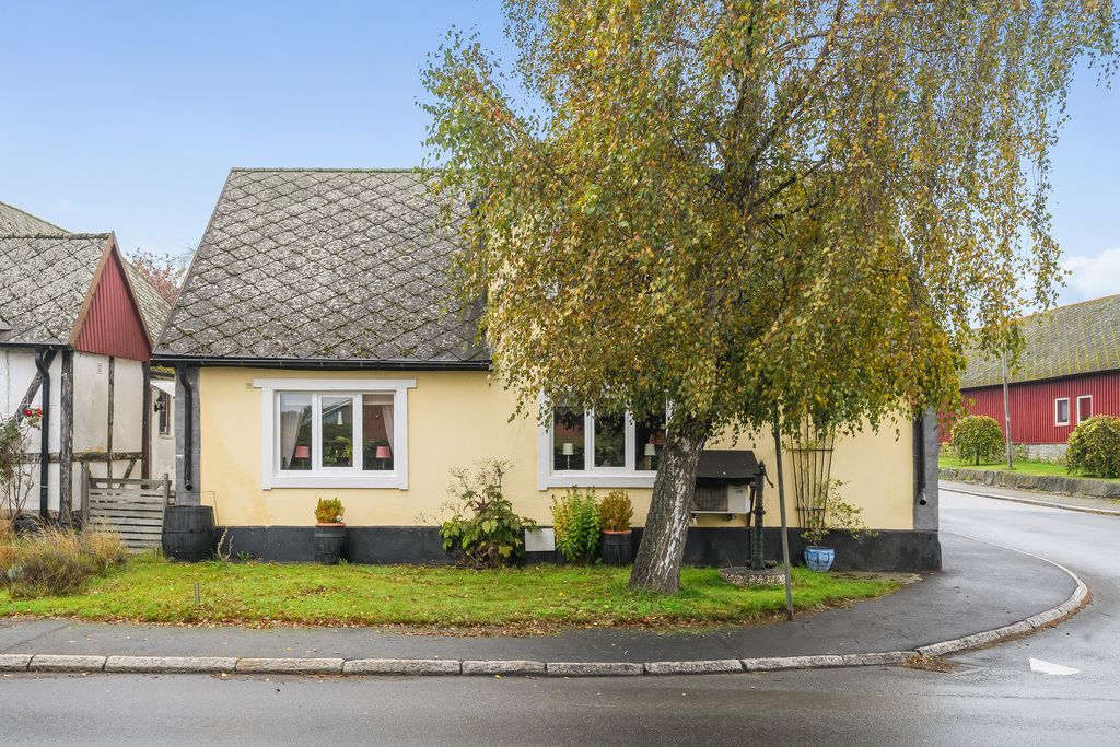 Österlen - gathus i byn Onslunda