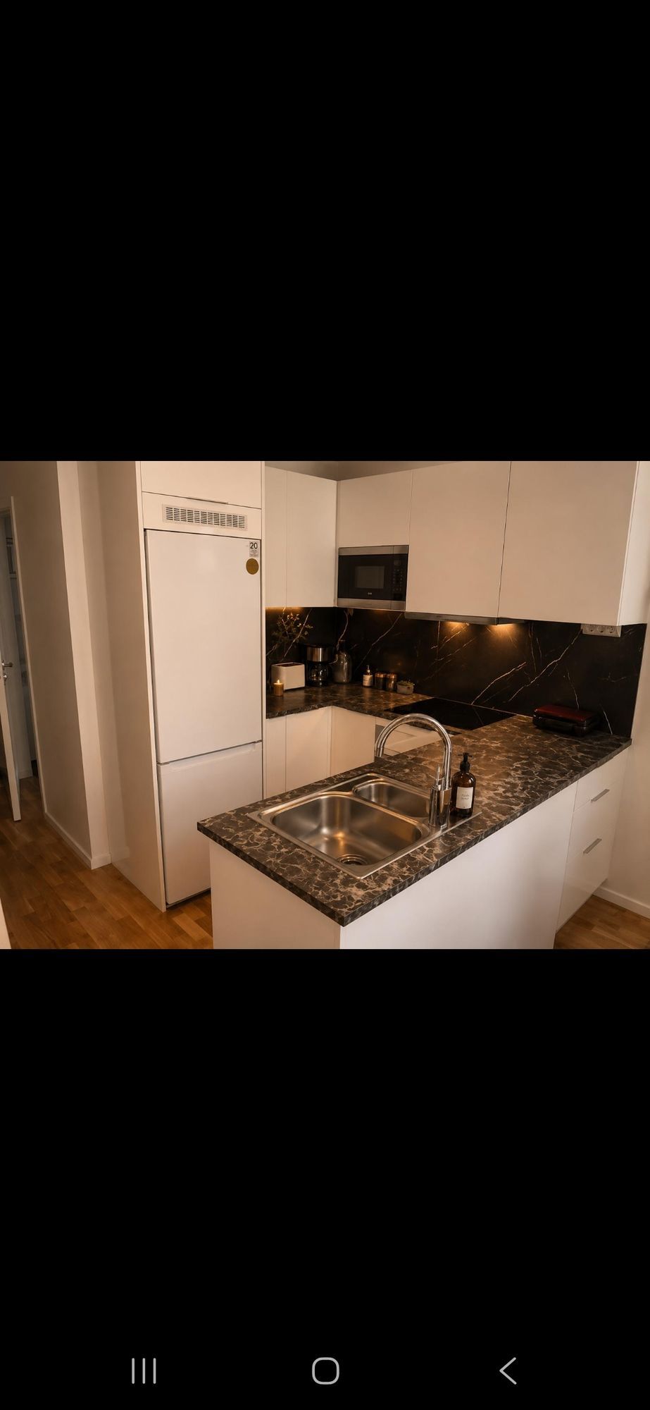 Exklusivt hus på strandtomt – bild 19 av 24