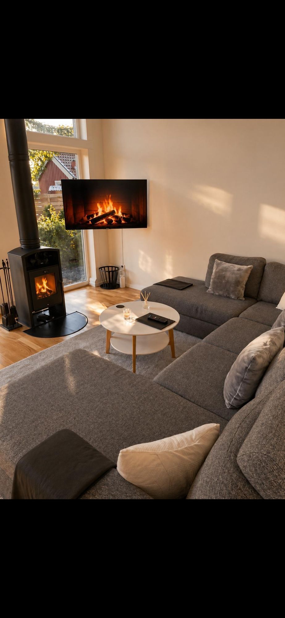 Exklusivt hus på strandtomt – bild 10 av 24
