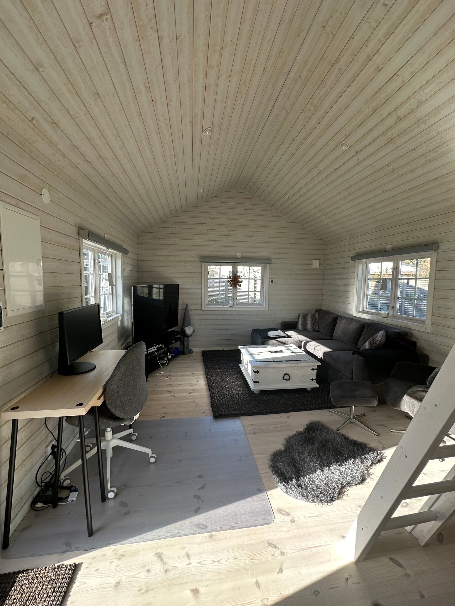 Charmigt Attefallshus i Höllviken – bild 3 av 4