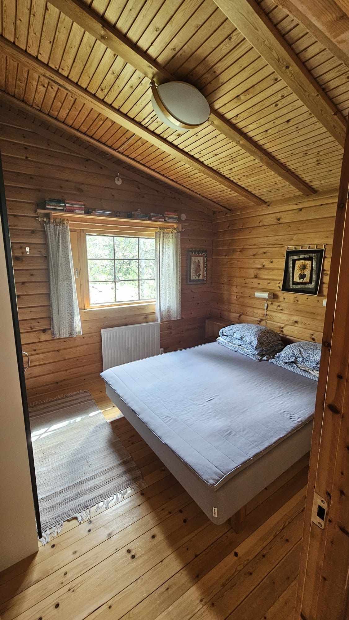 Trivsam, blå stuga i Lofsdalen – bild 11 av 18
