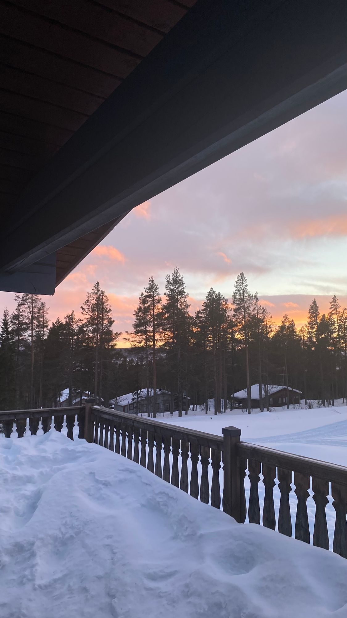 Trivsam, blå stuga i Lofsdalen – bild 17 av 18
