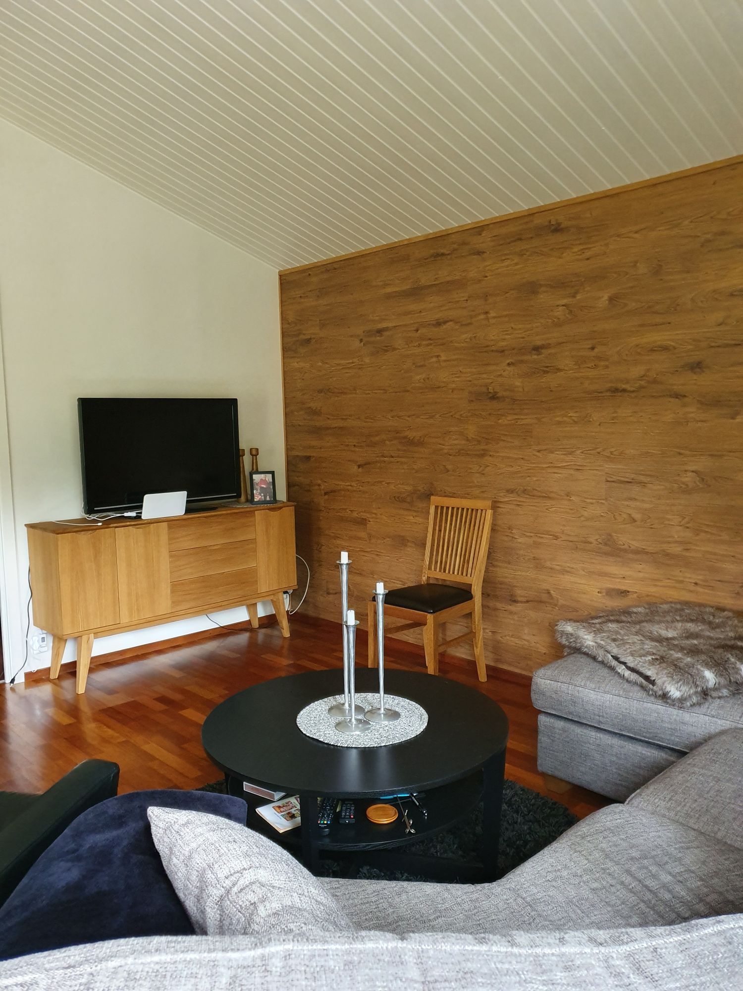 Charmig och modern stuga med alla bekvämligheter! – bild 2 av 24