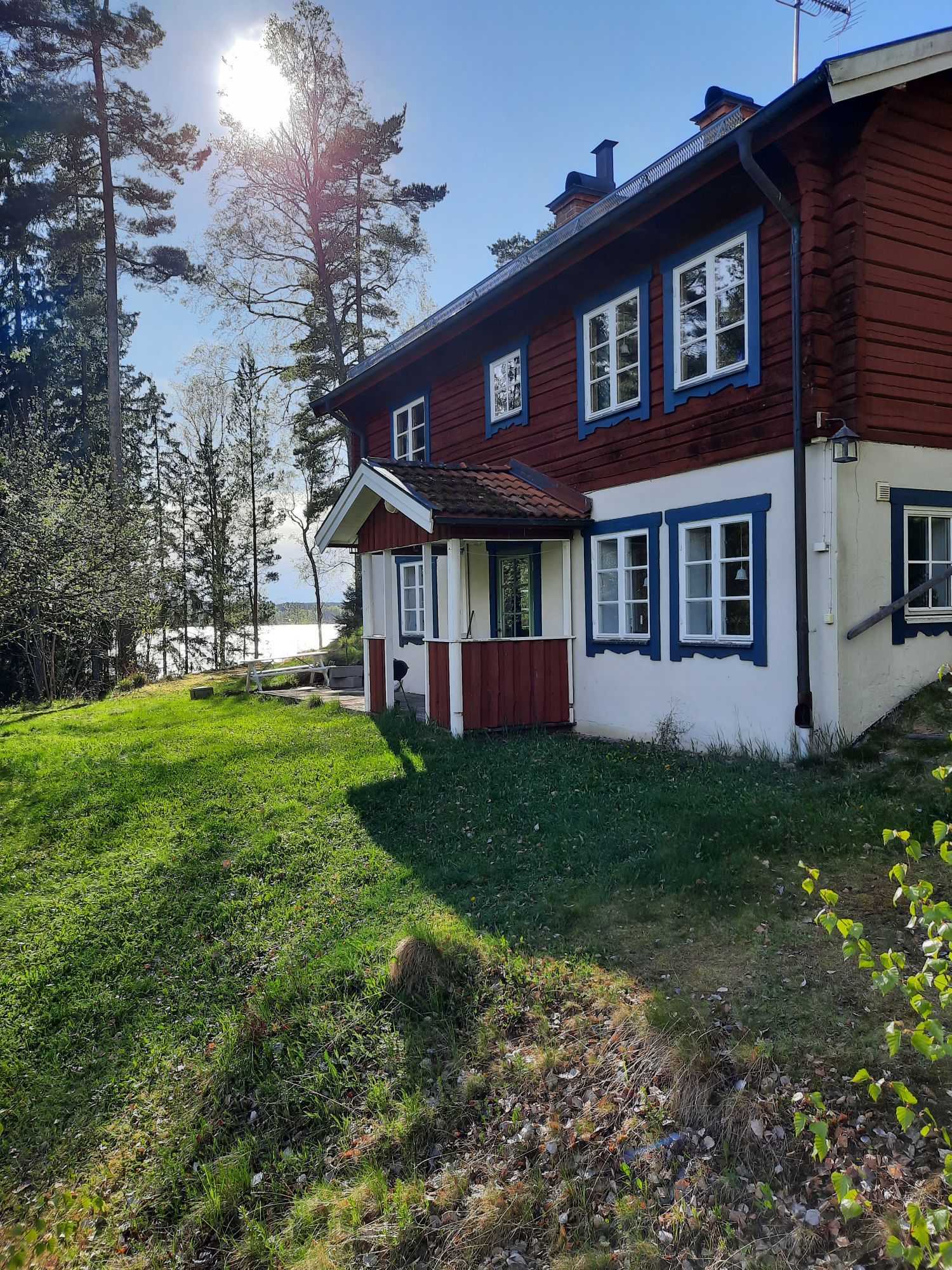 Semesterboende med privat badplats