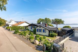 Halmstads mest havsnära hus?