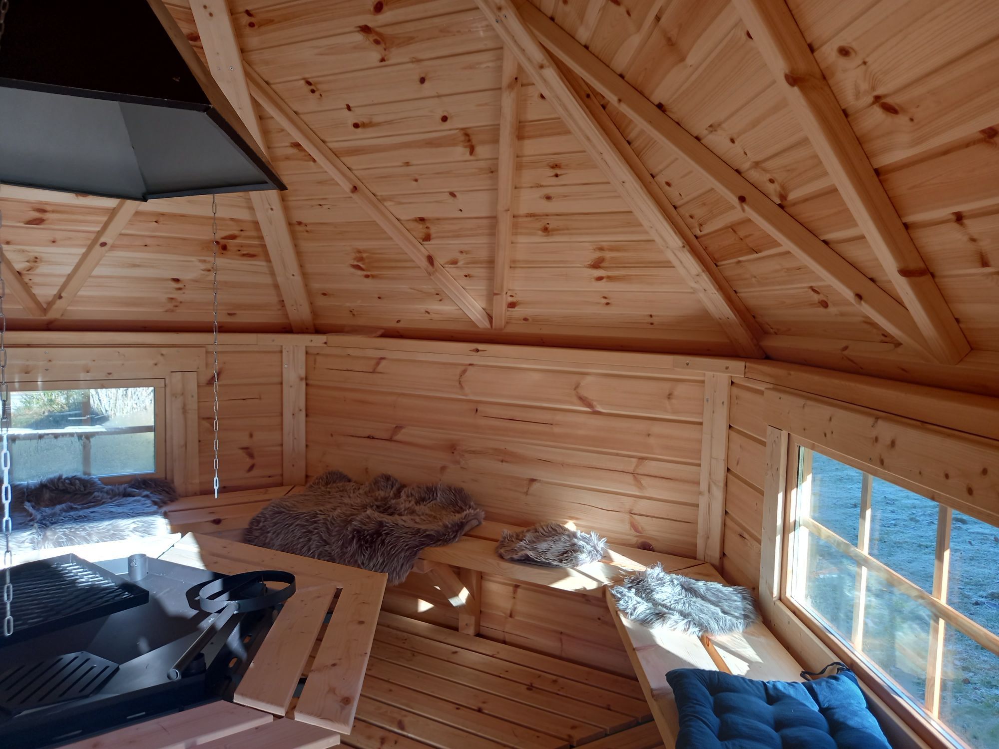 Hundvänligt hus nära sjön, inhägnat Värmland – bild 4 av 24