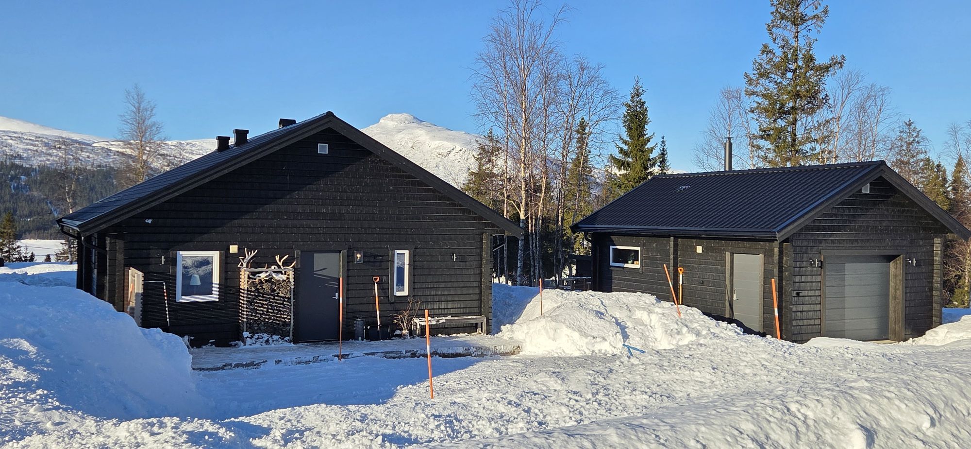 Modern stuga i Borga med rätta fjällkänslan! – bild 2 av 24