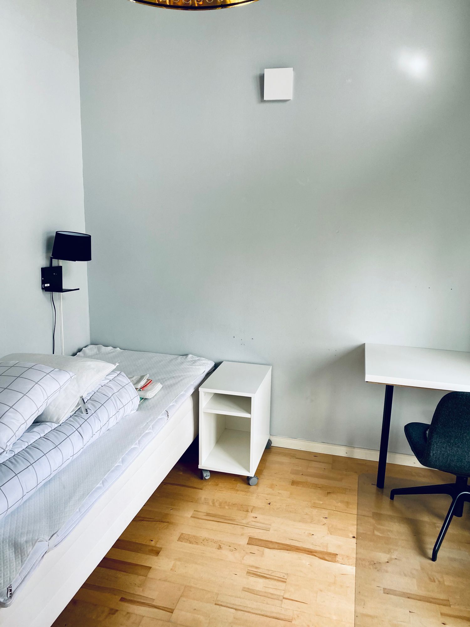 Hus vid Värmelns strand i Värmskog-Värmland – bild 16 av 24