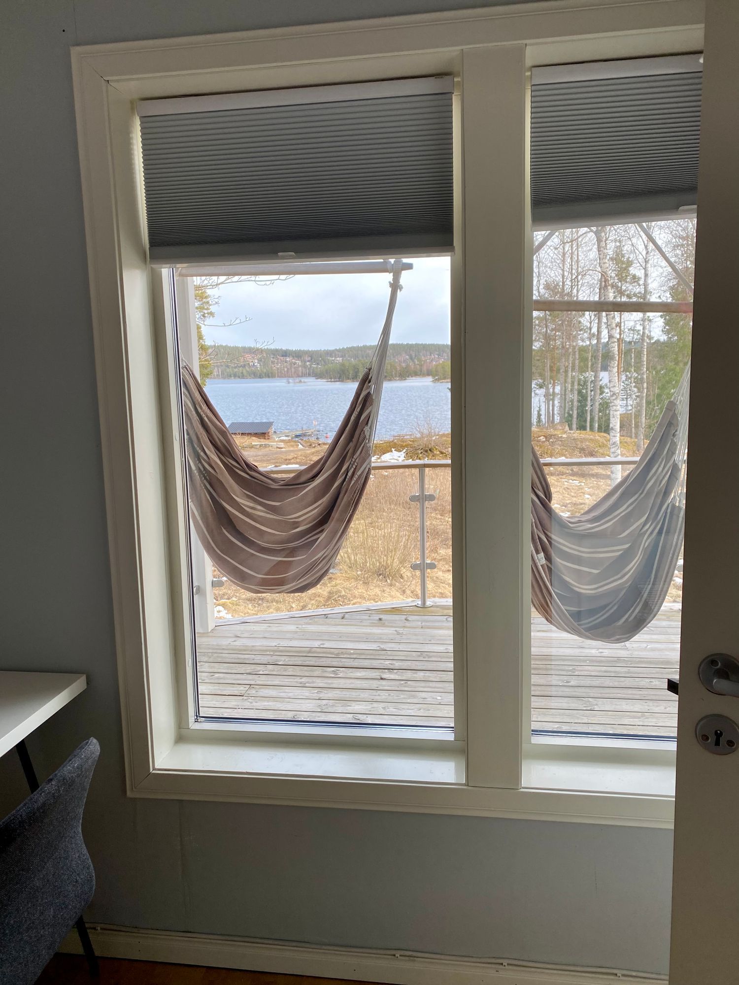 Hus vid Värmelns strand i Värmskog-Värmland – bild 17 av 24