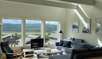 Fin etagelägenhet med ski in/ski out läge