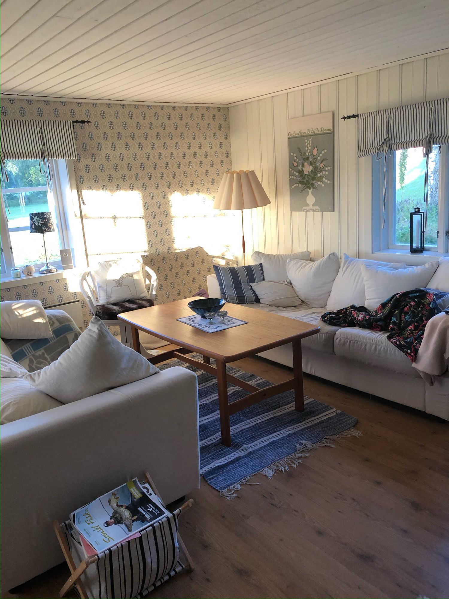 Stuga vid vattnet med egen bastu – bild 5 av 17
