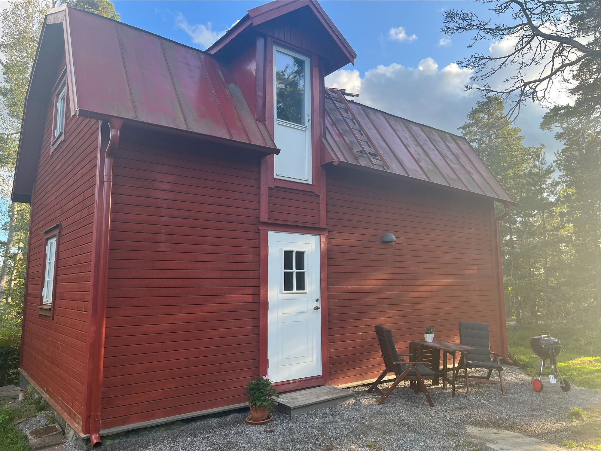Nyrenoverat hus från 1920-talet – bild 2 av 10
