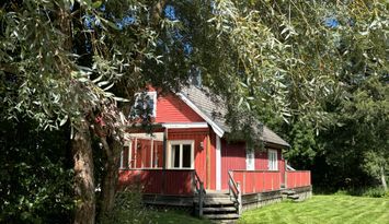 Naturskönt boende vid forsen