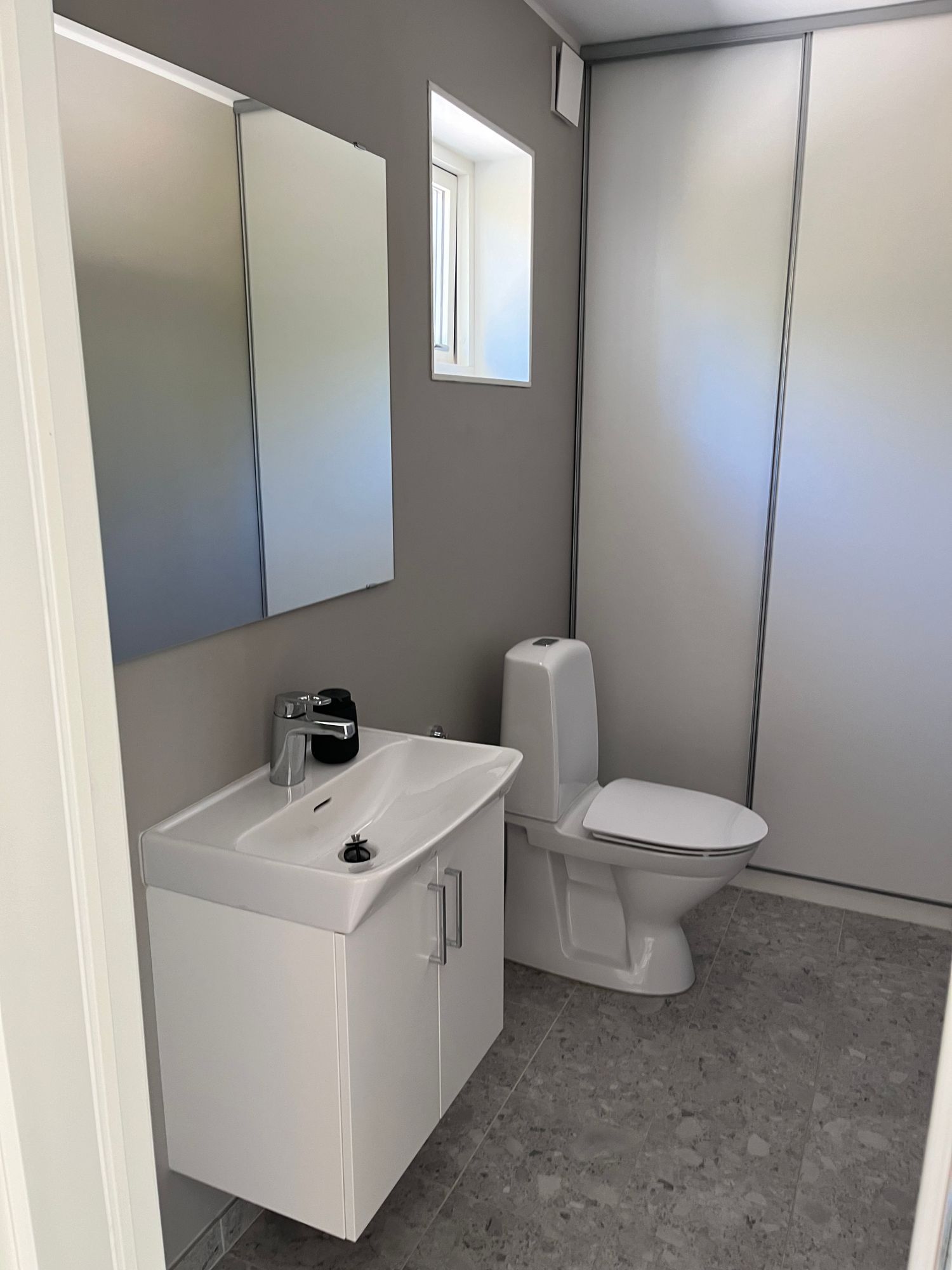 Nybyggt hus nära Ljugarn – bild 8 av 16