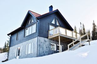 V 52 Modernt hus för 2 familjer, ski in/ski out