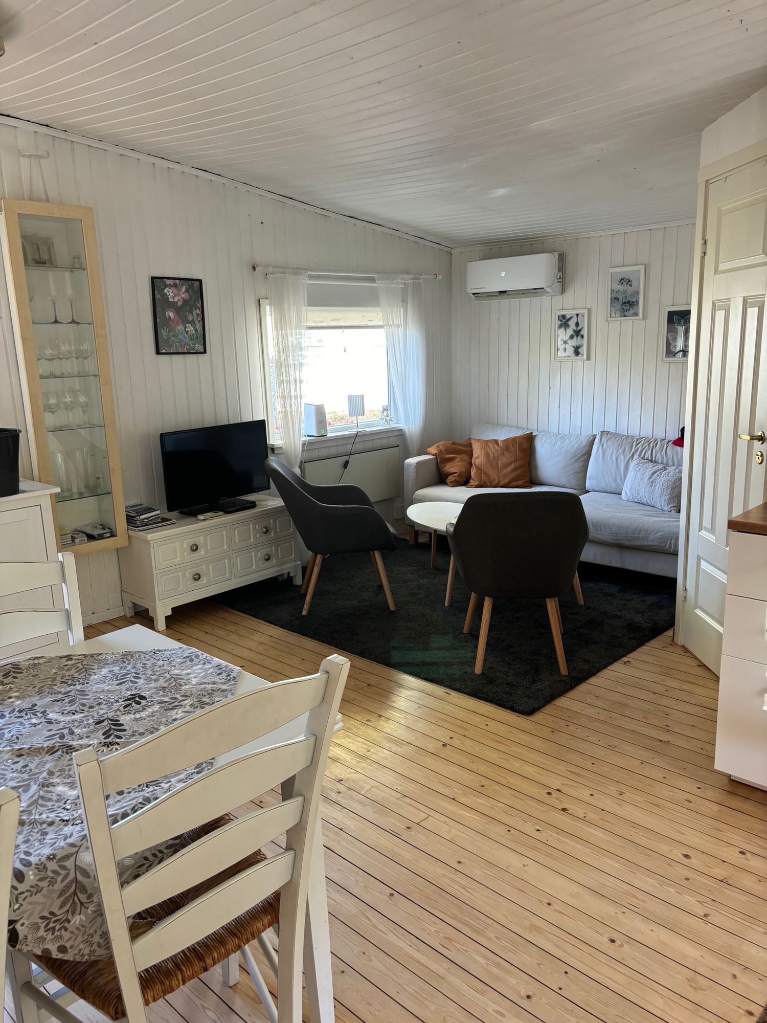Fin natur, nära havet,barnvänlig strand, fridfullt – bild 5 av 24