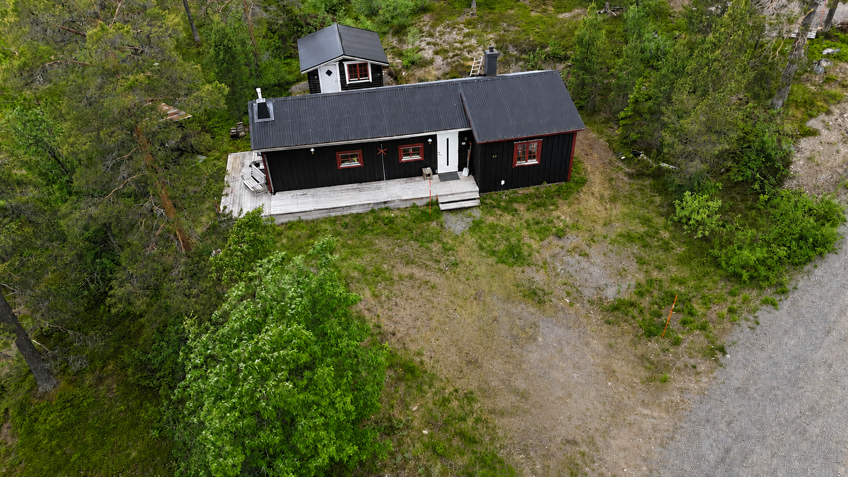 Mysig stuga i Storhogna – bild 2 av 12