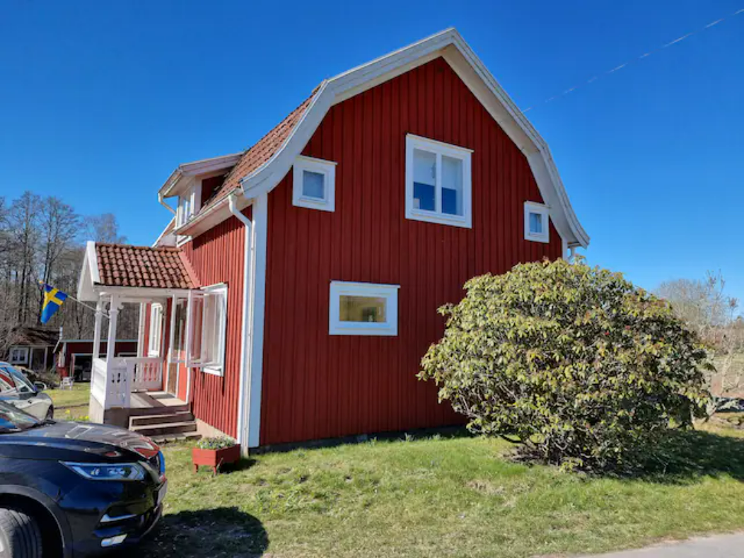 Småländskt hus – bild 2 av 9
