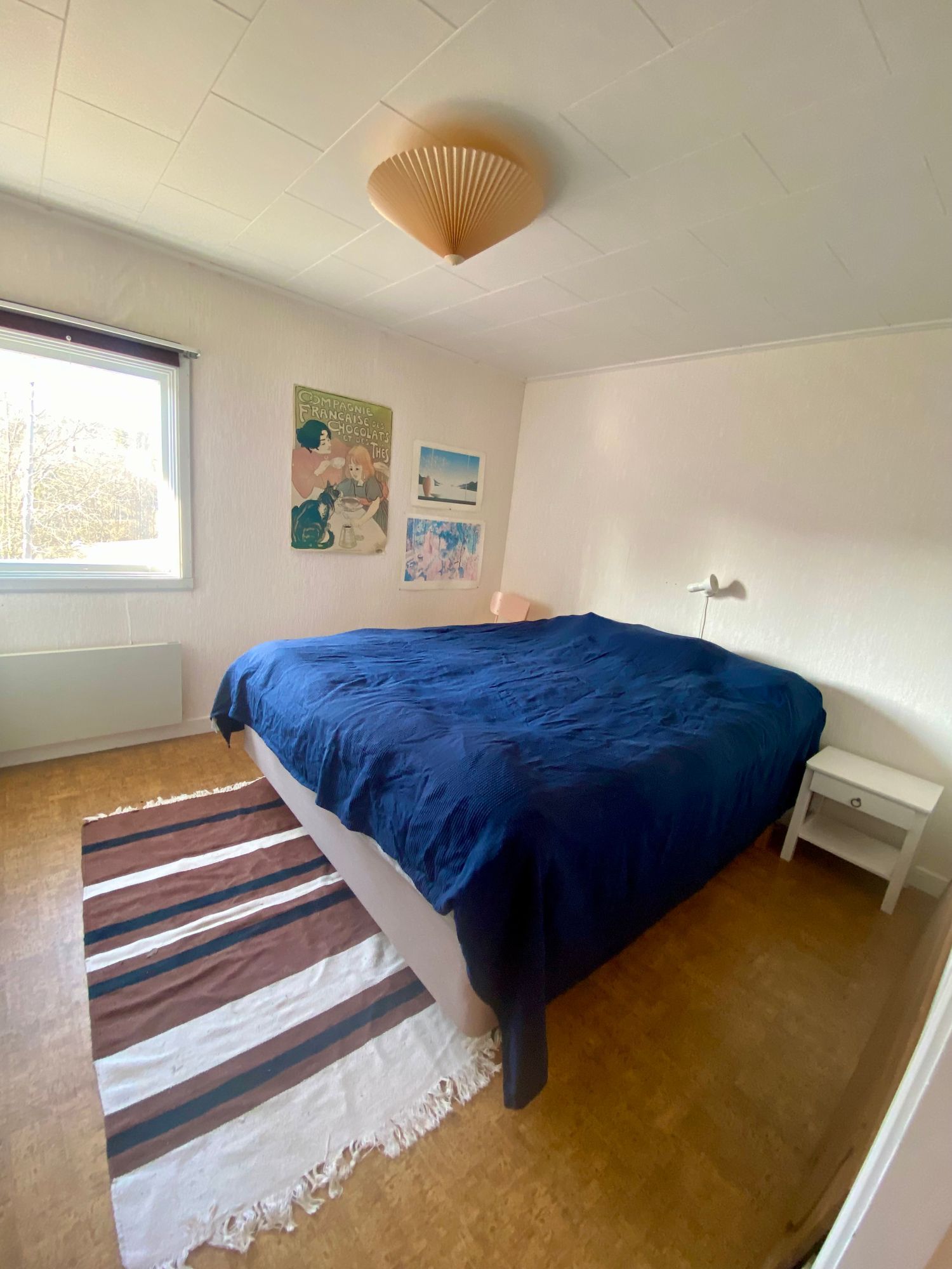 Stuga mitt i en skogsidyll – bild 5 av 9