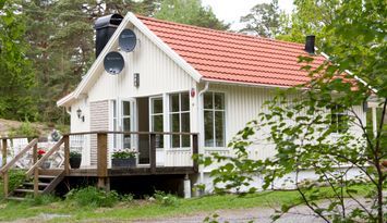 Bedårande hus i underbart naturläge vid havet