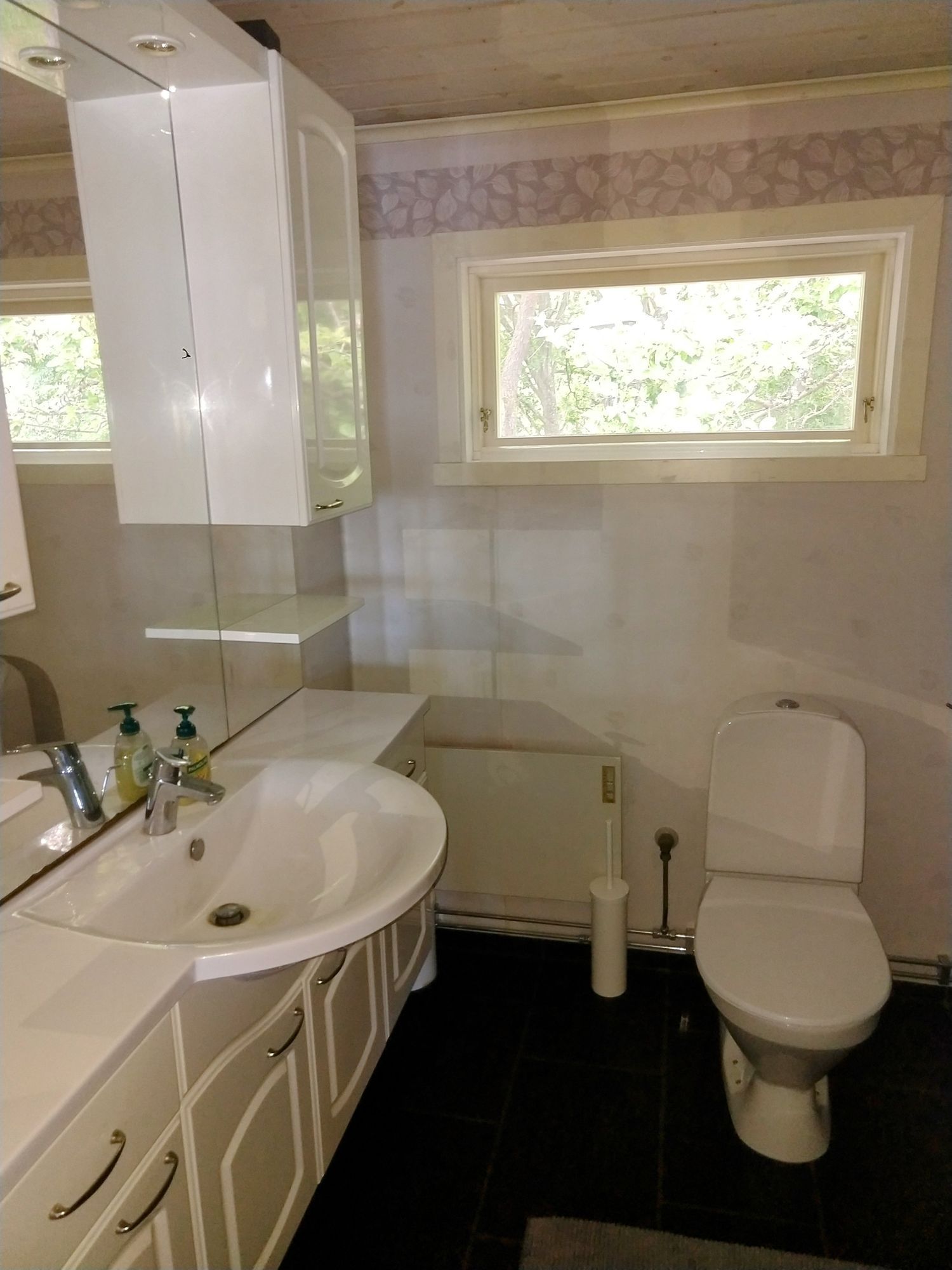 Stuga vid havet – bild 14 av 24