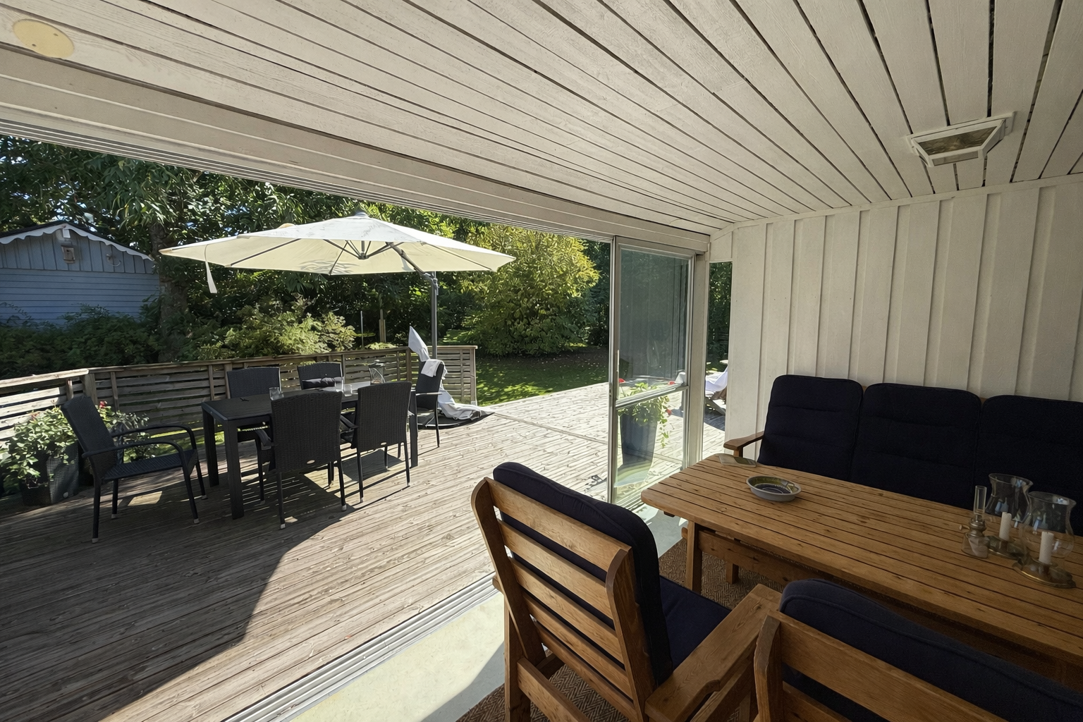 Stuga med skyddat läge nära havet – bild 12 av 24