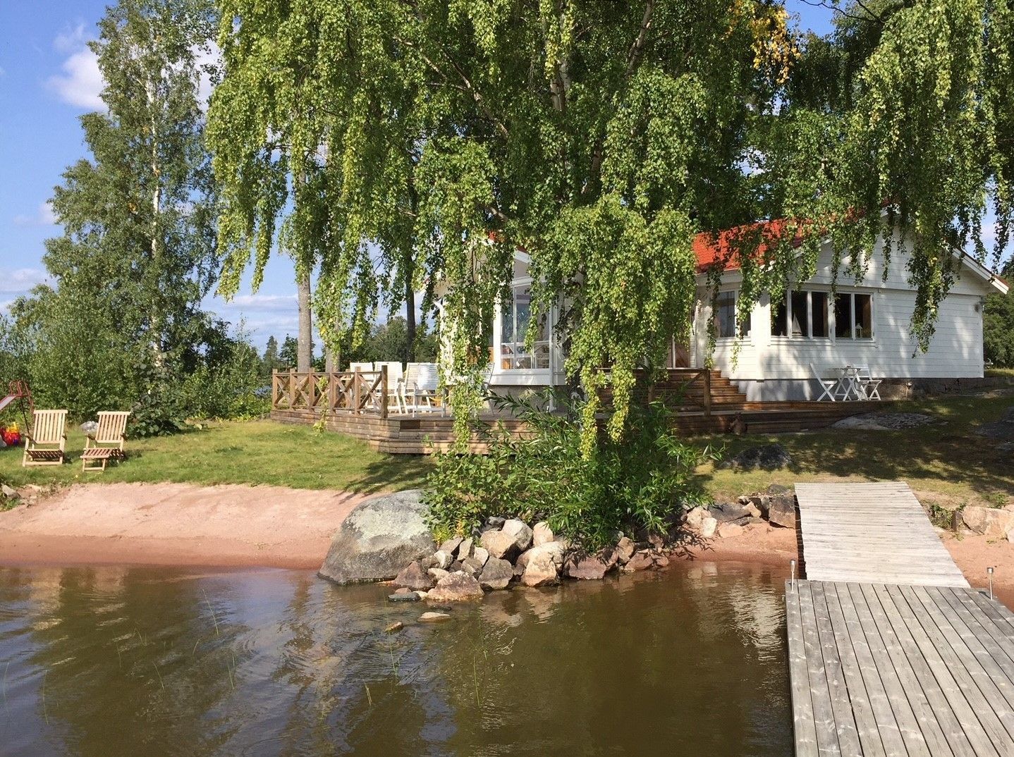 Stuga på egen ö i Mälaren