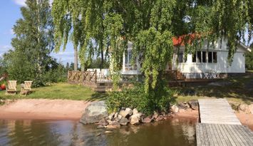 Stuga på egen ö i Mälaren