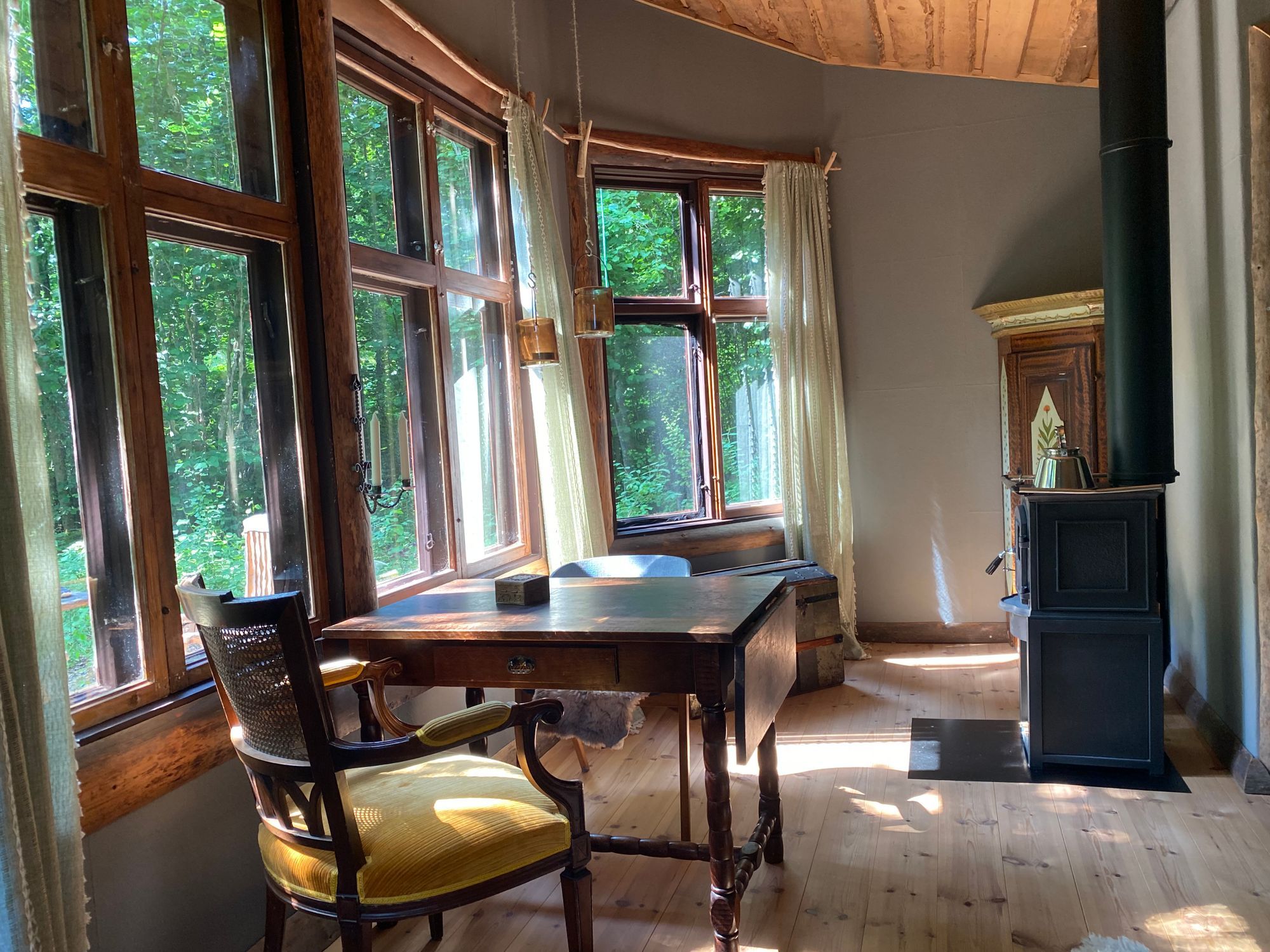 Rå naturhotell, Hassel – bild 2 av 24