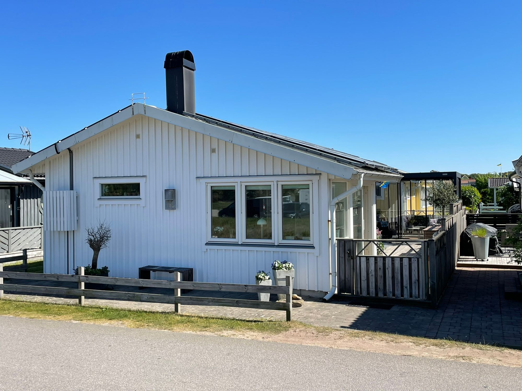 Superhärlig stuga med med bästa läge i Apelviken