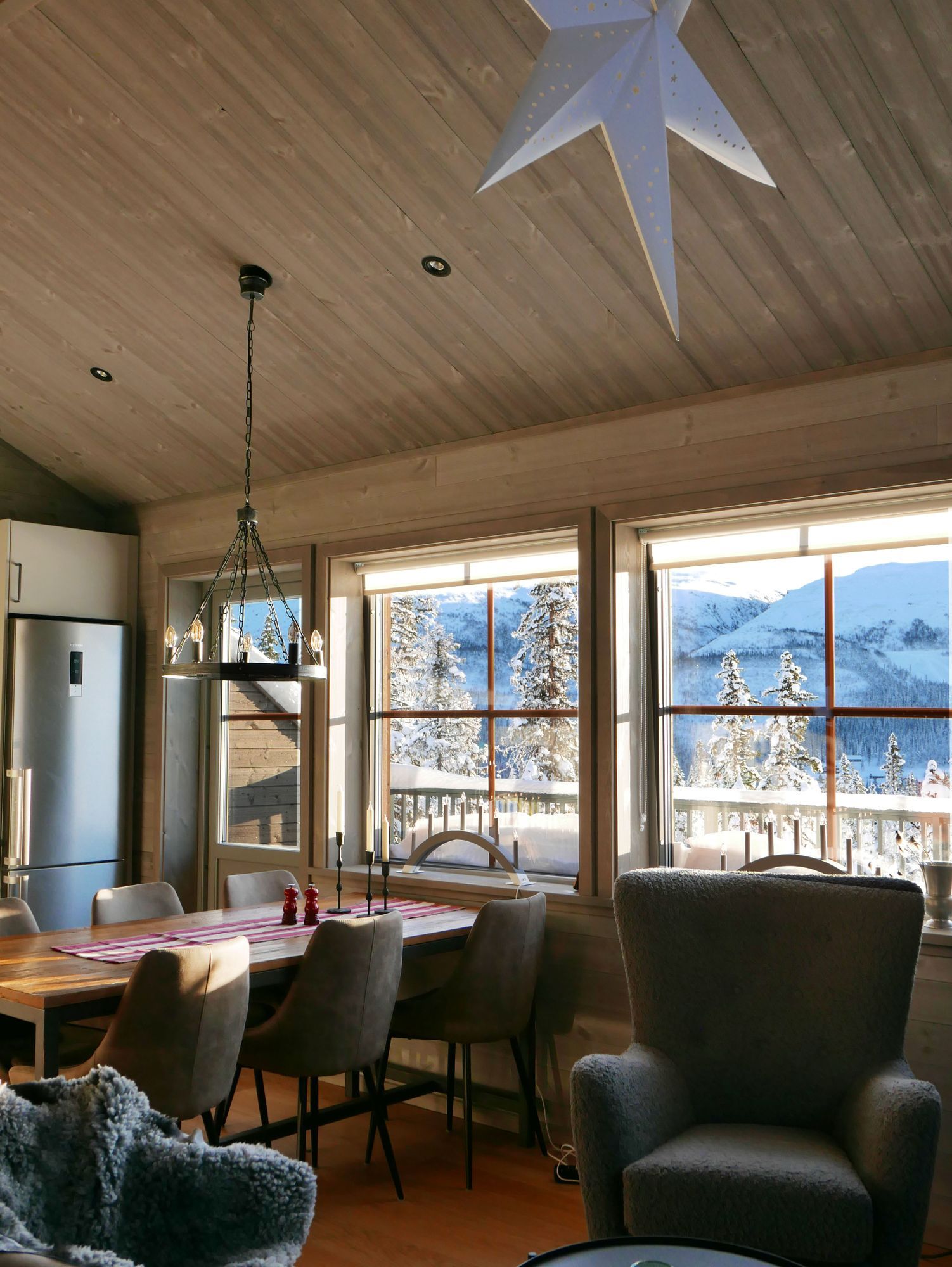 Fjällstuga med ski-in, ski-out och grym utsikt. – bild 3 av 24