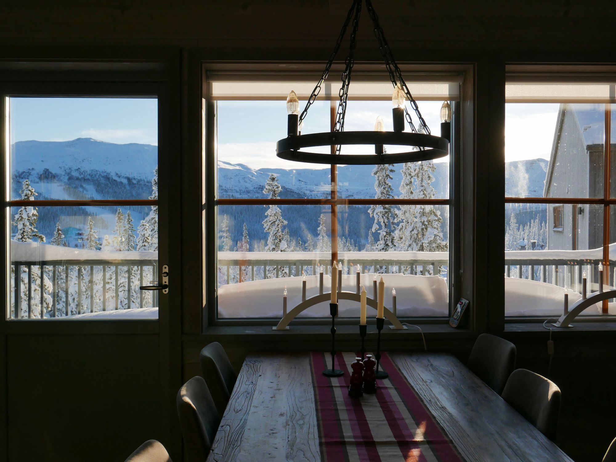 Fjällstuga med ski-in, ski-out och grym utsikt. – bild 16 av 24
