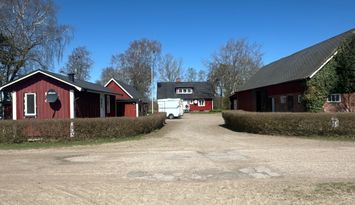 Stuga på hästgård