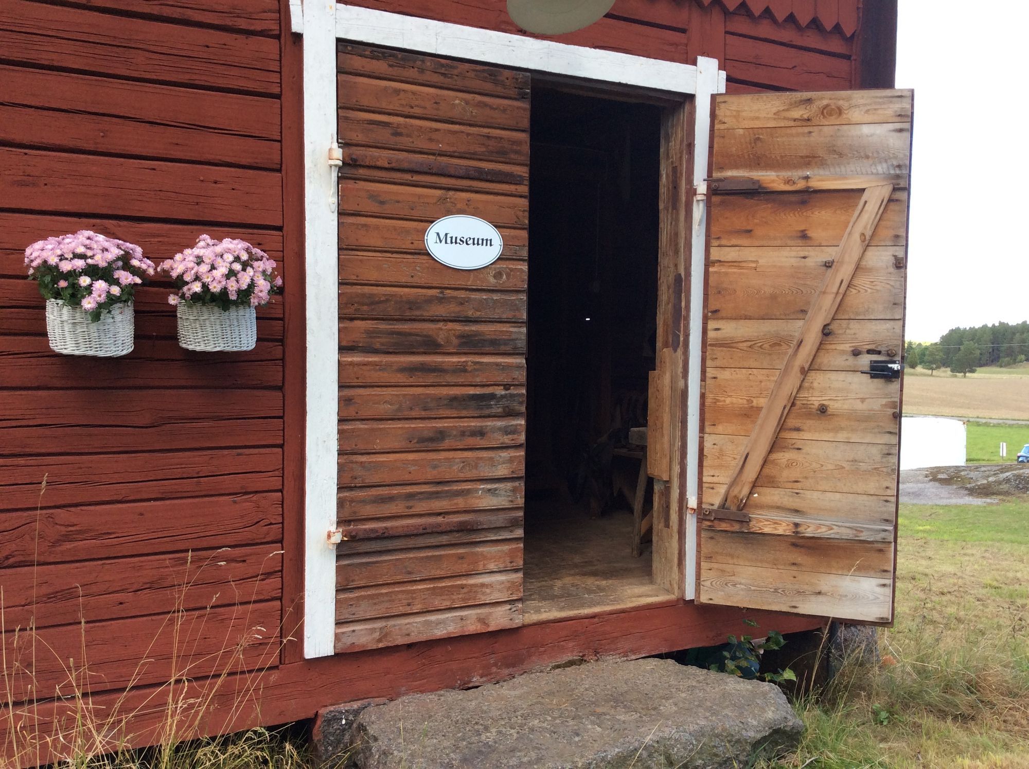 Vår lilla stuga. Hit kan hunden följa med – bild 20 av 22