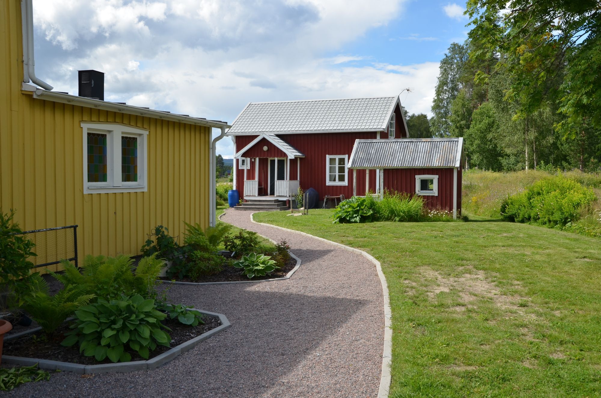 Stuga i Haffsta, 15 km söder om Örnsköldsvik – bild 2 av 11