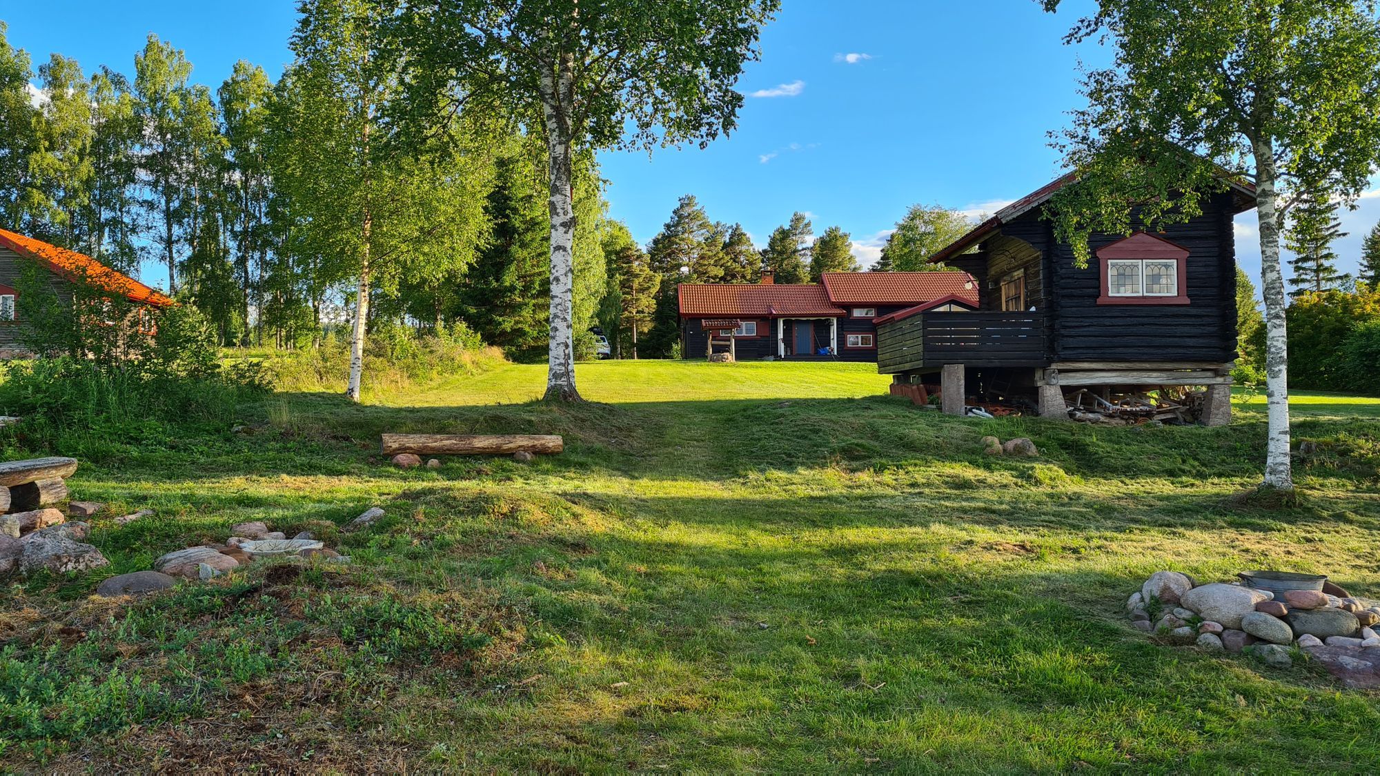 Charmig stuga vid vattnet i Gesunda – bild 6 av 24