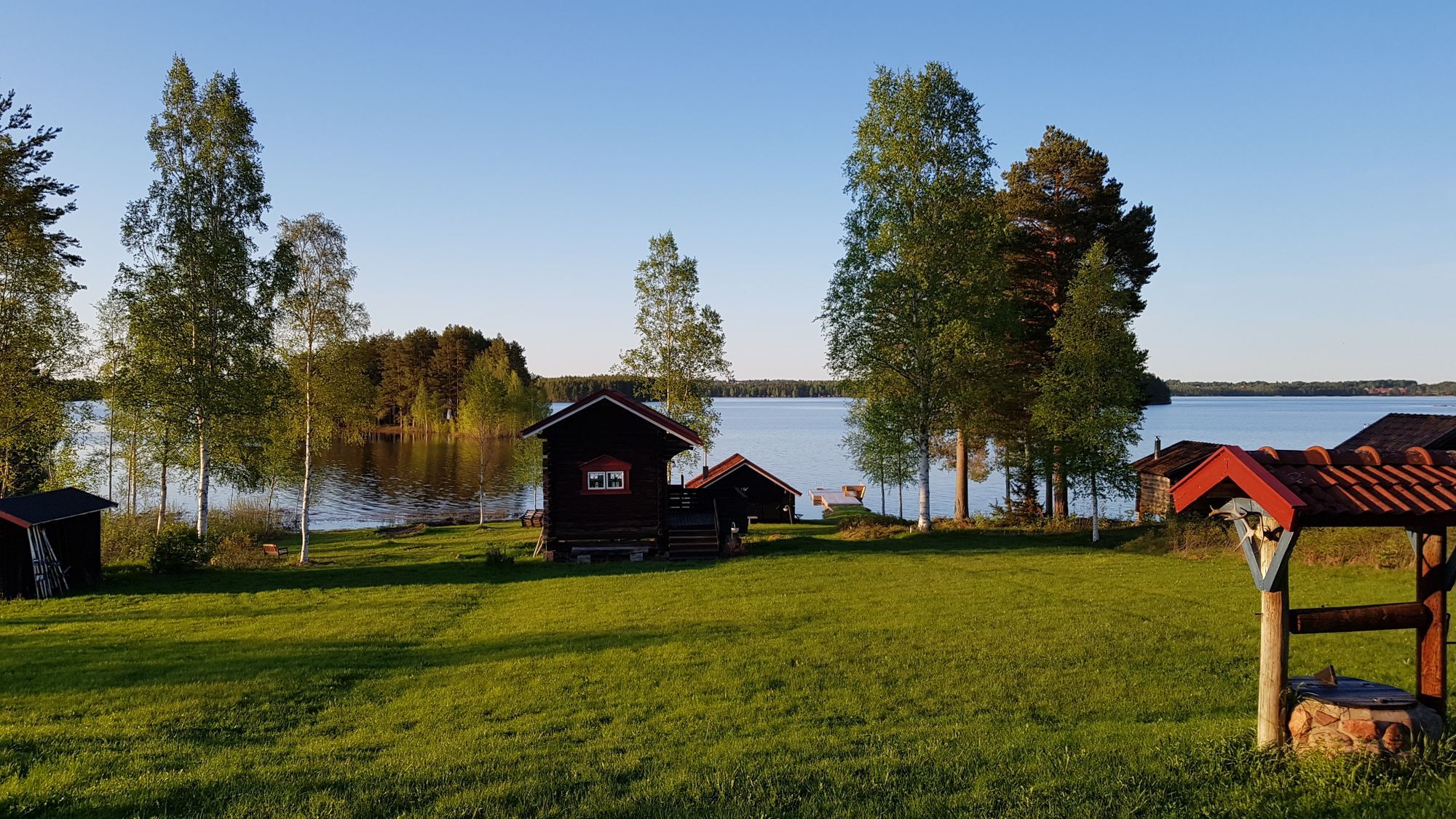 Charmig stuga vid vattnet i Gesunda – bild 9 av 24