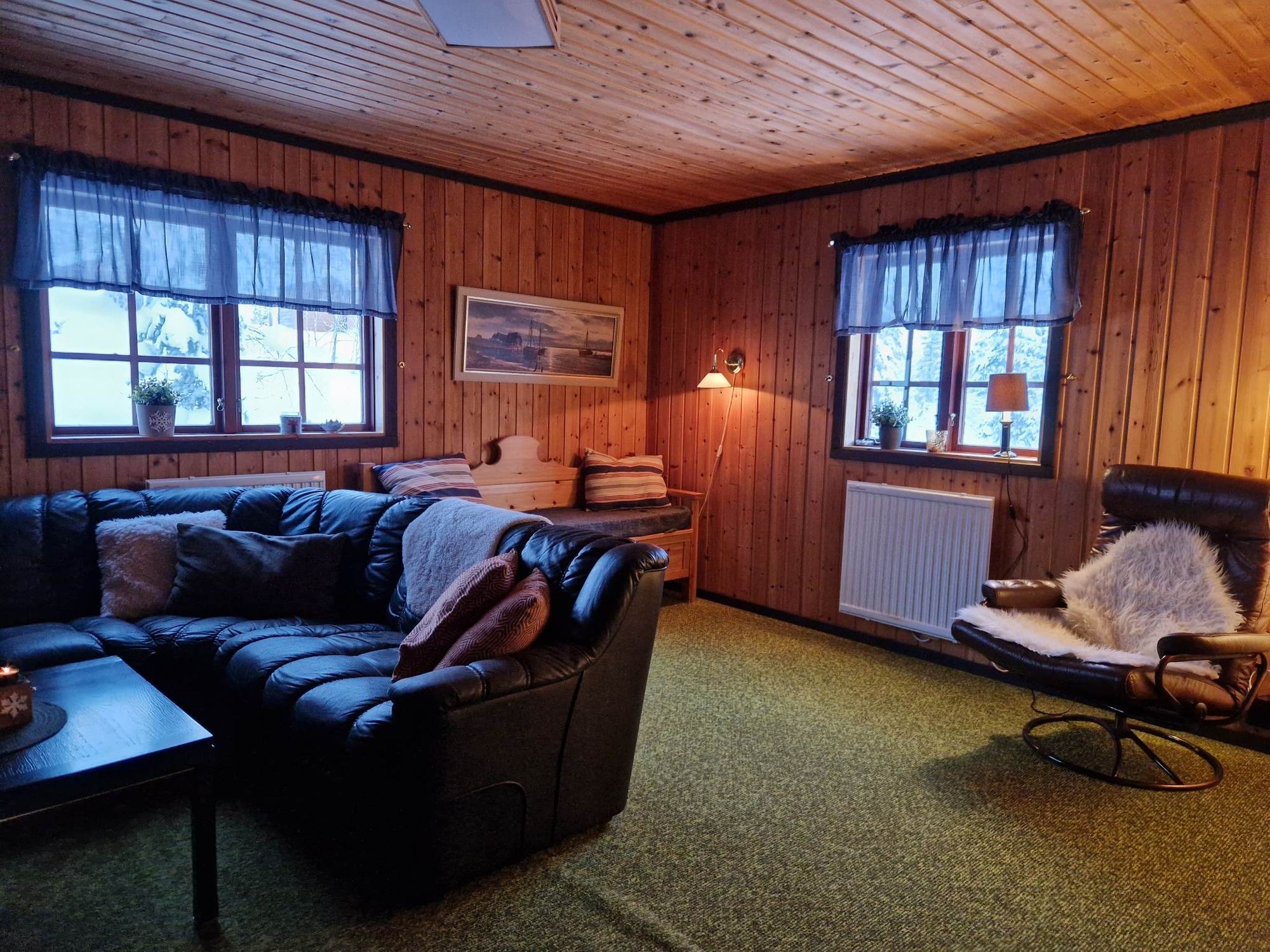 Mysig stuga i Storhogna – bild 4 av 12