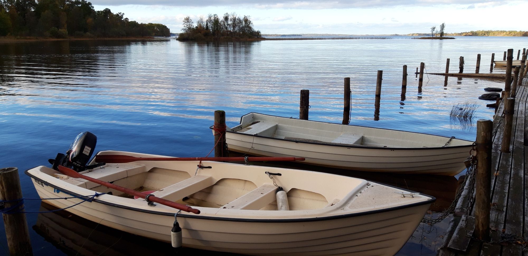 Naturskön och lantlig idyll mellan sjöar. – bild 20 av 24