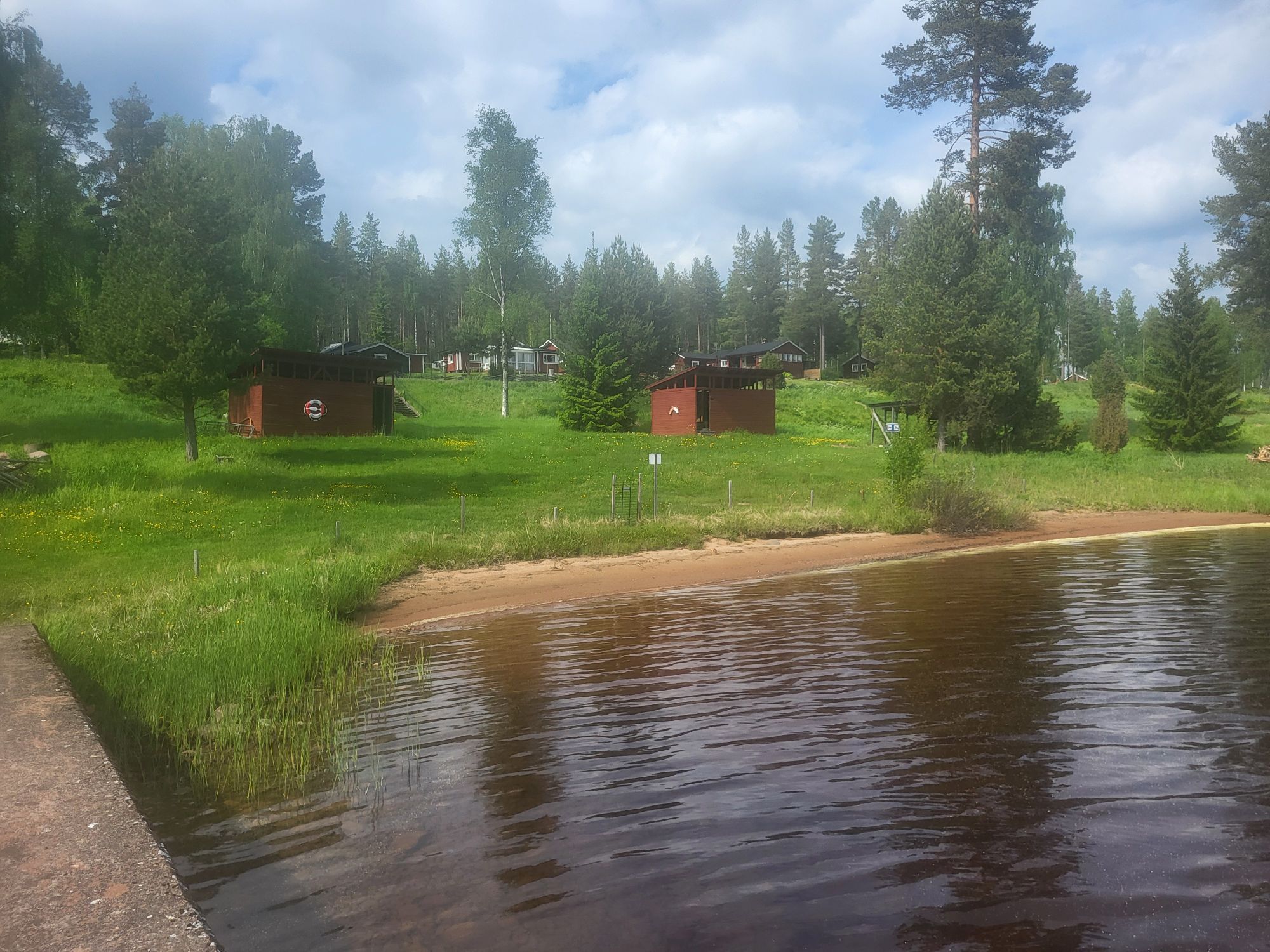 Mysig stuga med sjöutsikt över Orsasjön – bild 6 av 20