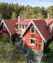 Charmigt, rymligt, komfortabelt & havsnära