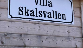 VILLA SKALSVALLEN, Skalets torg, inomhusbordtennis