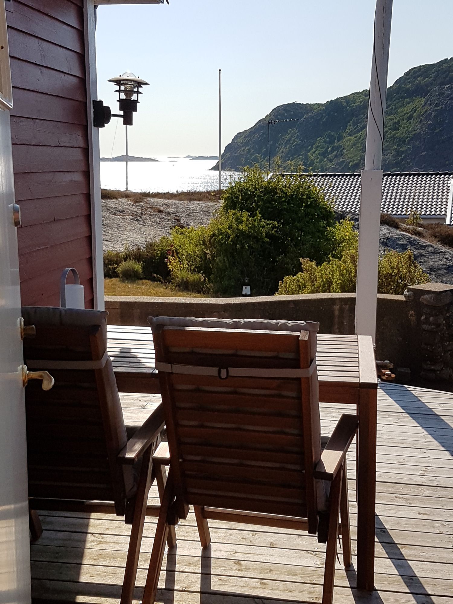 Stuga i Bohuslän med underbar havsutsikt – bild 3 av 22