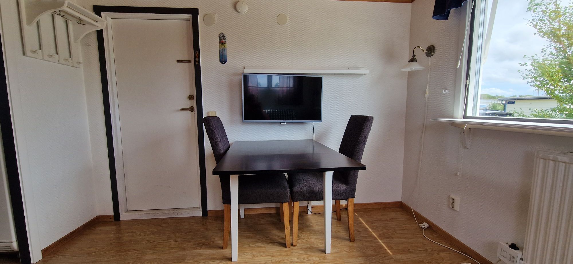 Strandnära badstuga på Skrea strand i Falkenberg – bild 16 av 24