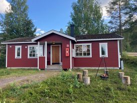 Cottage in Stöten for rent w. 18-48: 2024