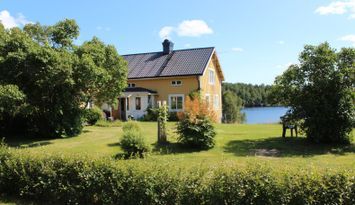 Stuga, sjöutsikt, mkt nära barnvänlig badplats